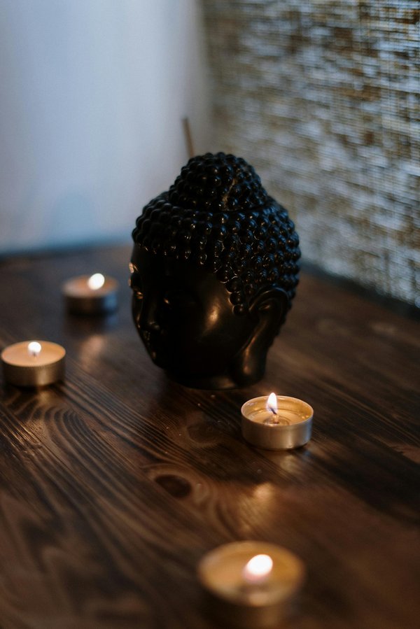 Têtes de bouddha : embellissez votre espace avec sérénité